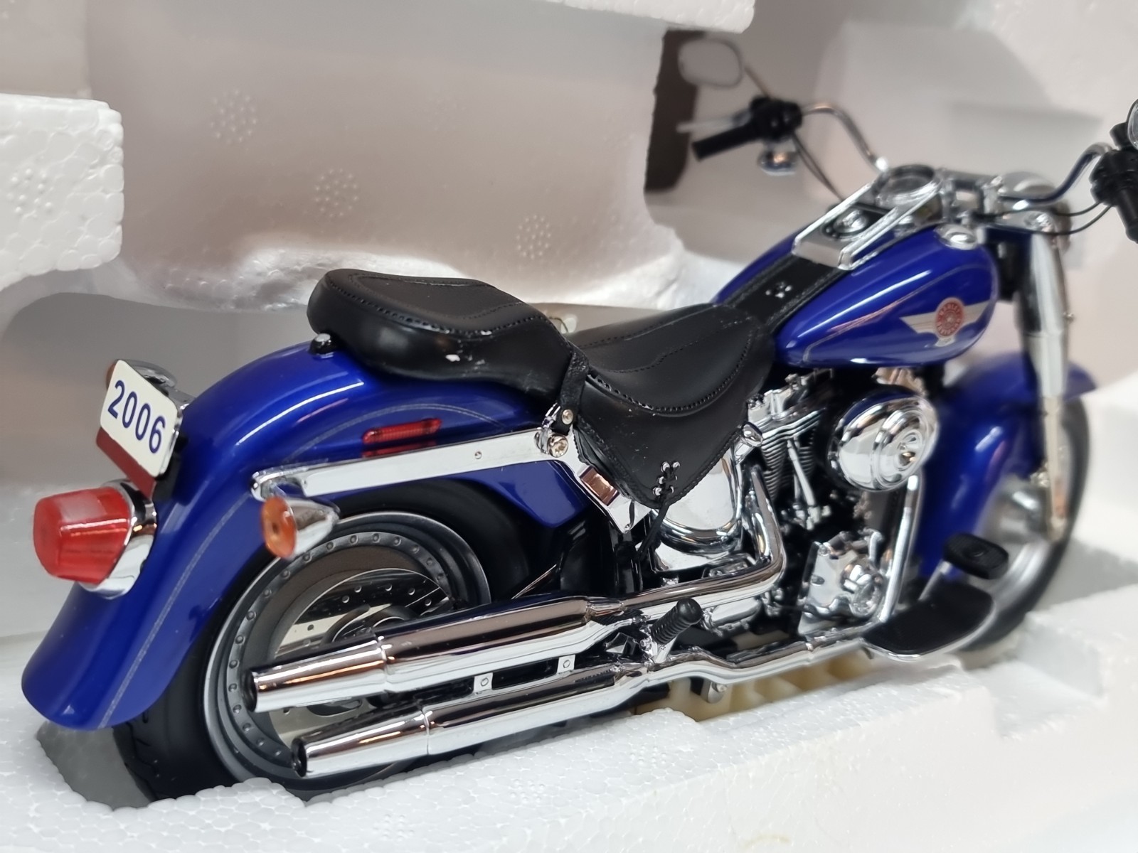 Franklin Mint 1:10 Scale 2006 Harley Davidson Fat Boy New With Papers