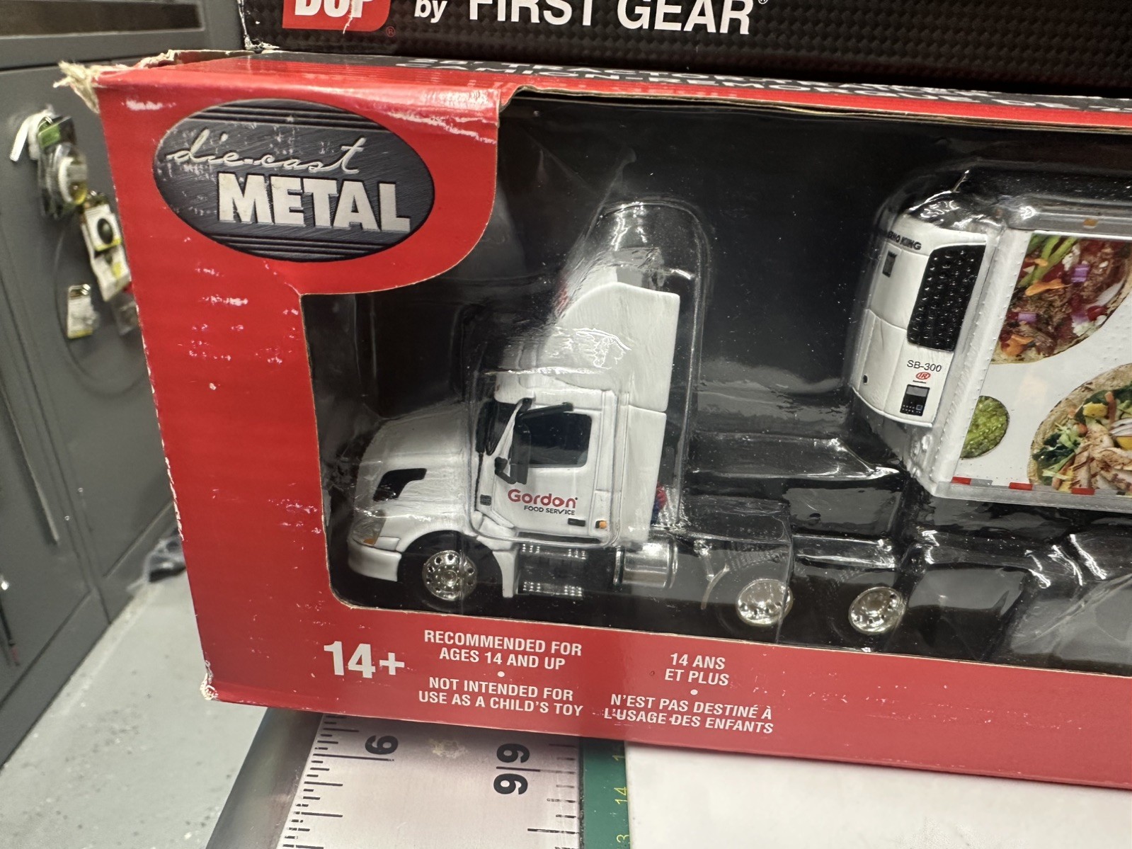 DCP/FirstGear 1/64 Gordon Food Service Volvo DayCab w/ThermoKing Pups #34168