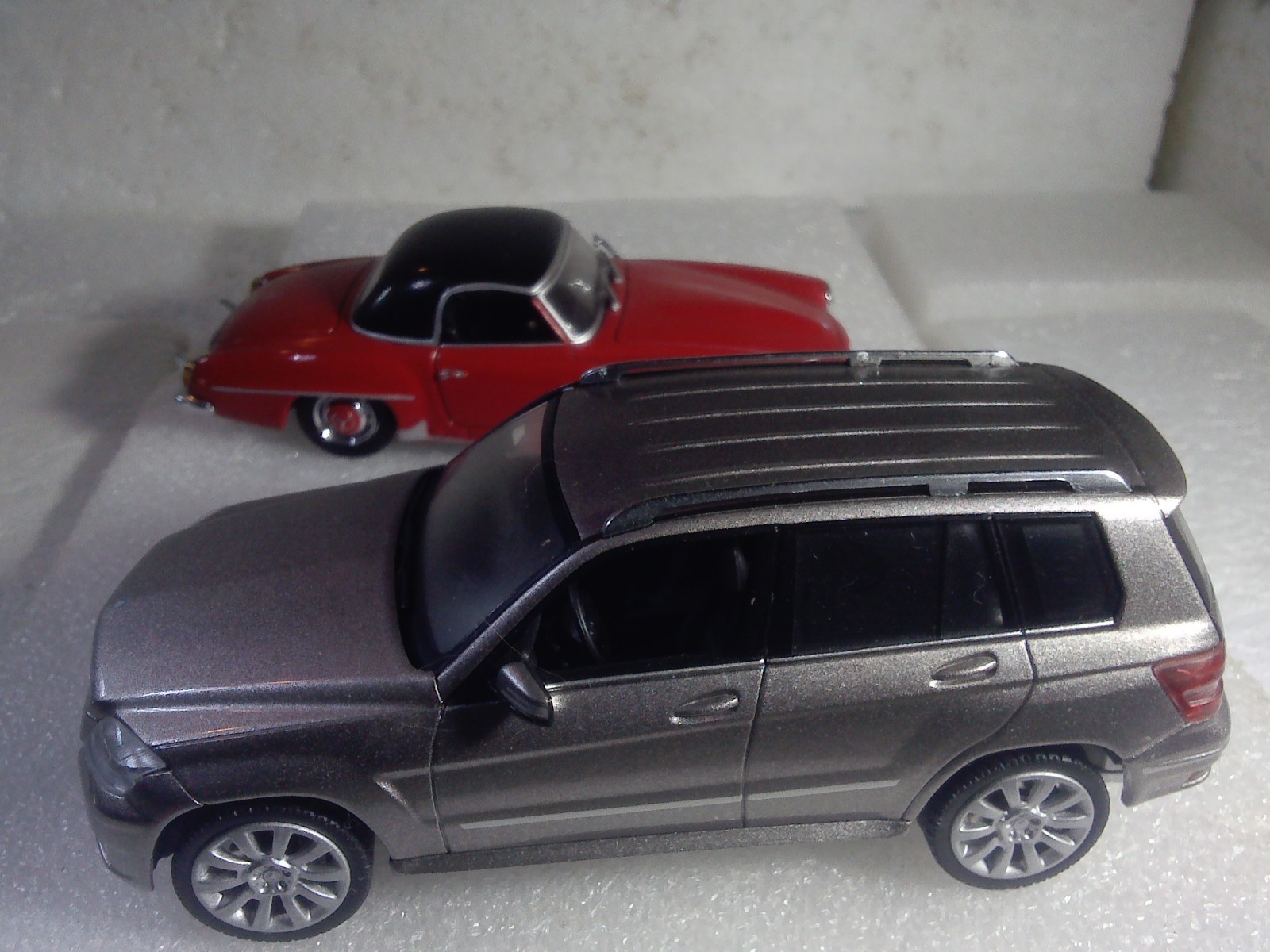 SCHUCO 1/43 Scale 2013-2015 MERCEDES BENZ GLK KLASSE SPORT UTILITY
