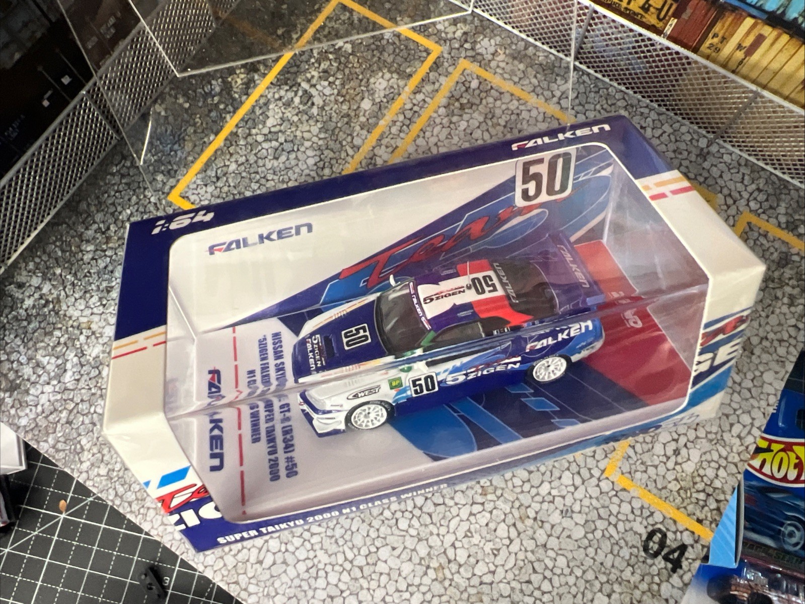 Inno64 Nissan Skyline GT-R R34 #50 5Zigen Falken Super Taikyu 2000 N1 Winner