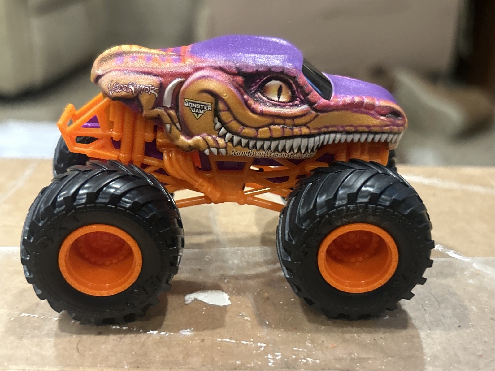 2026 SPIN MASTER MONSTER JAM TRUCK VHTF EXCLUSIVE TWO PACK VELOCIRAPTOR