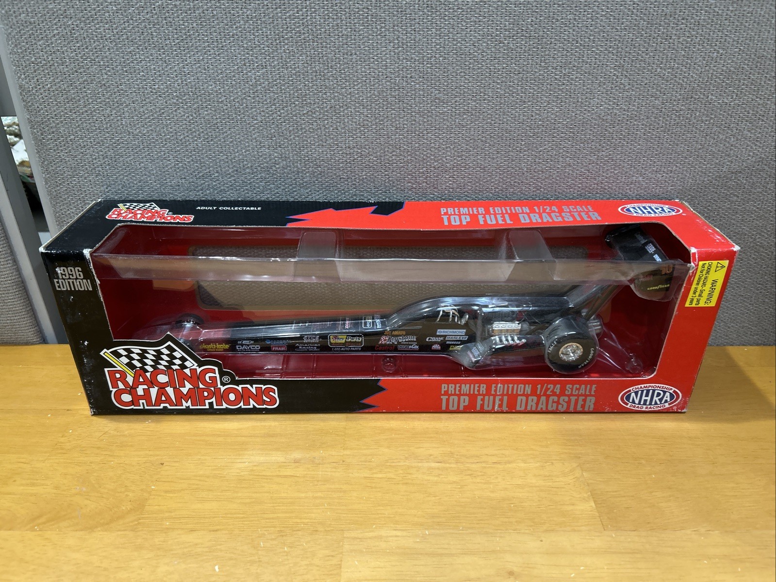 Racing Champions Premier 1/24 Keystone Top Fuel NHRA Dragster Joe Amato 1996 New
