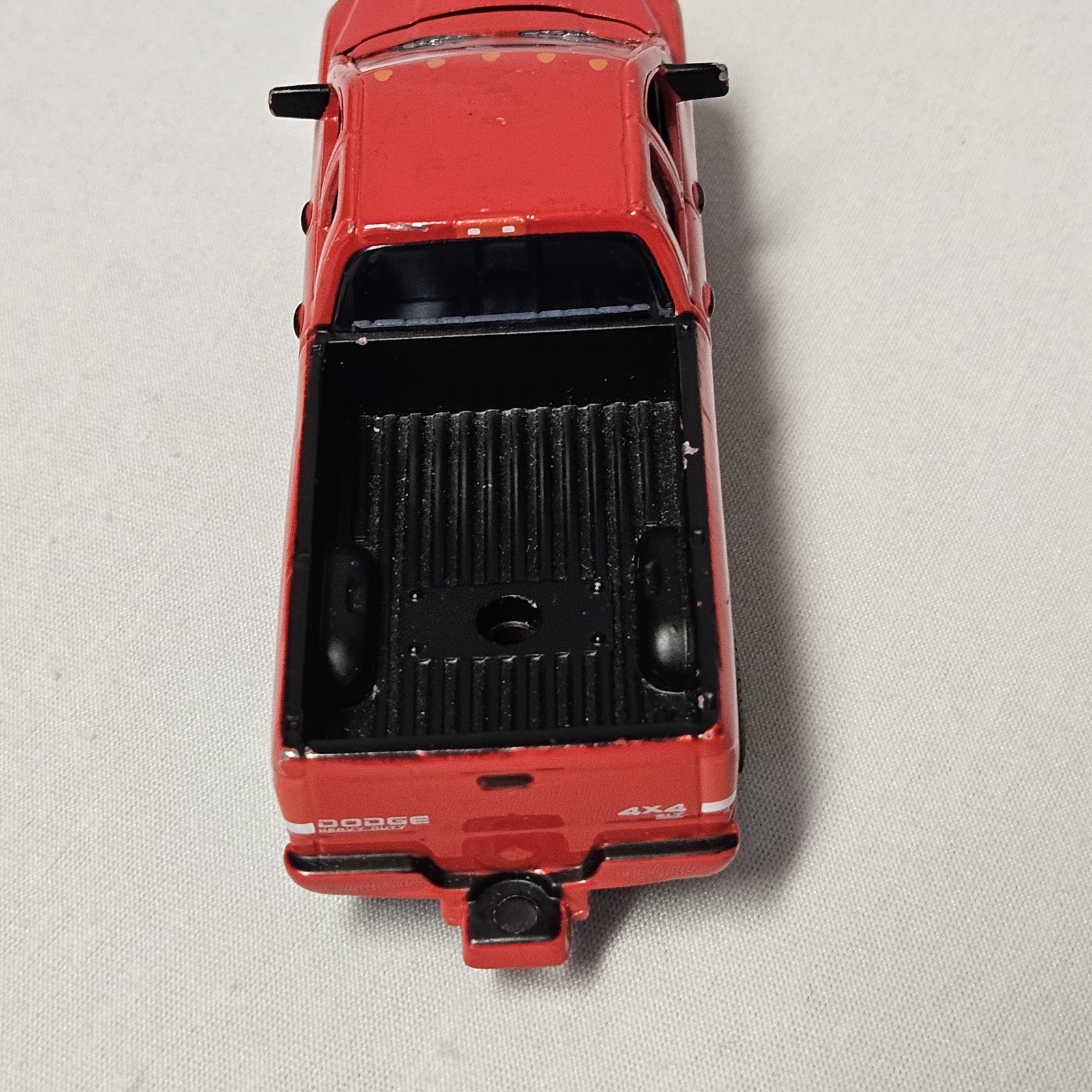 Dodge RAM 2500 Red 2002 – 2005 ERTL Die Cast Chrysler Group Truck RC2