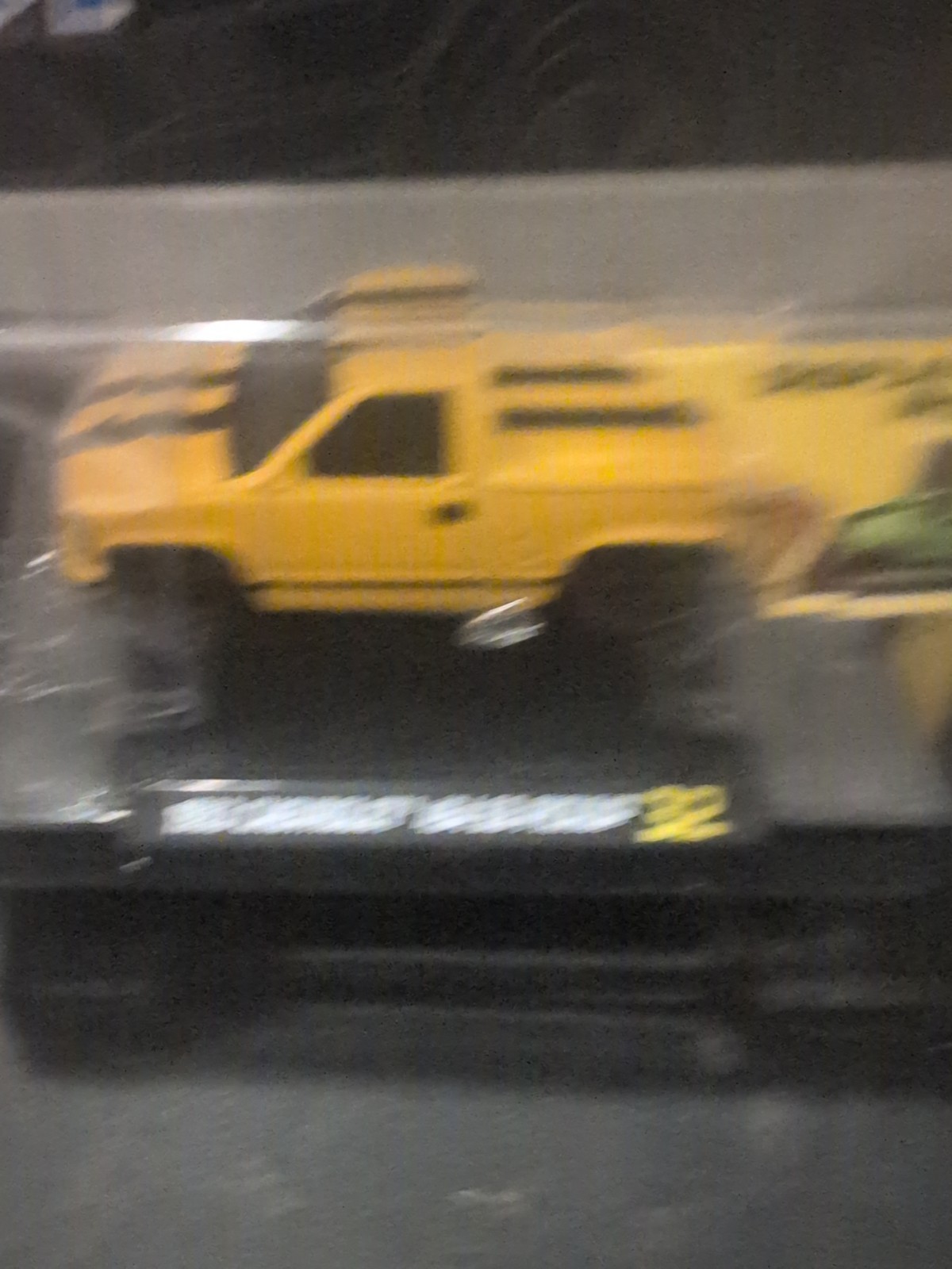 Muscle Machines 1/64 1993 Chevrolet 454 SS Truck Mijo Exclusive