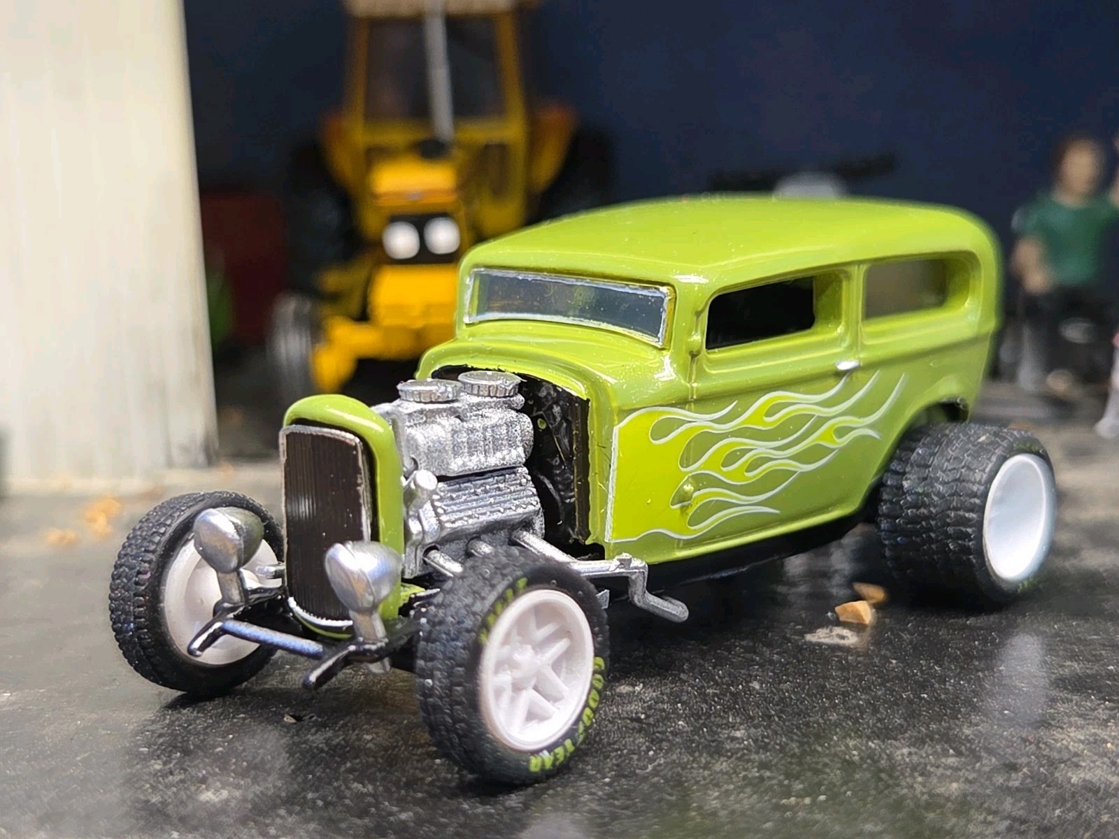 Custom 1:64 street Rat Rod lowered hot FORD chopped panel paddy wagon HotWheels