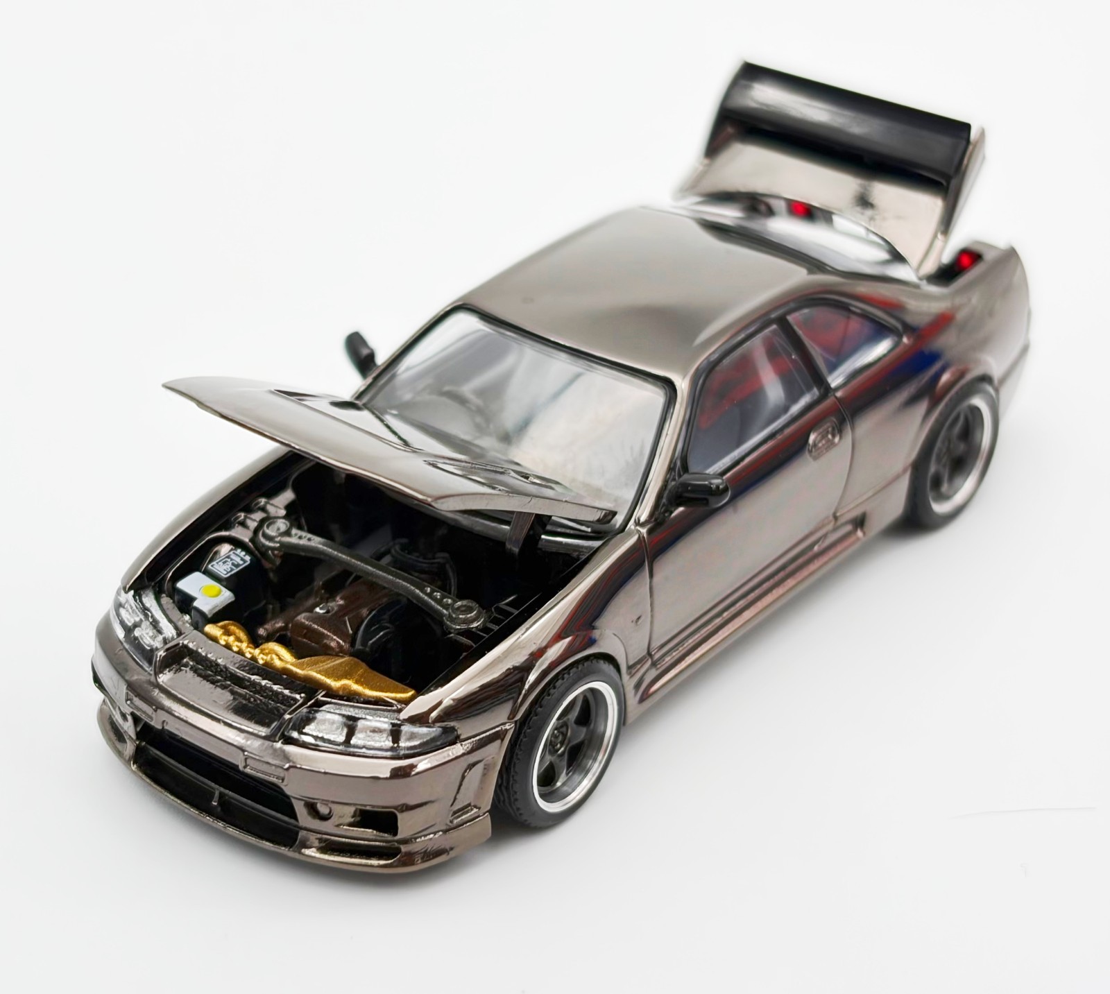 Pop Race 1:64 Nissan Skyline GT-R R33 Dark Chrome – PRDC003