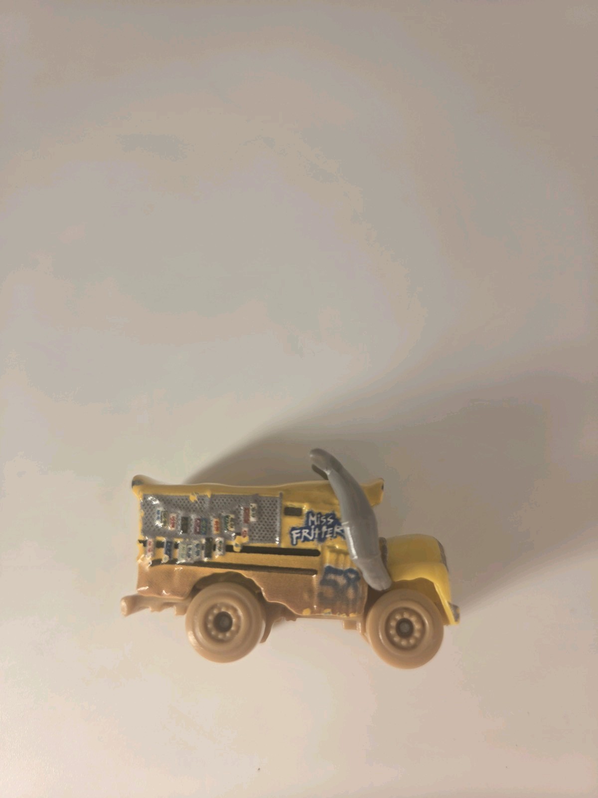 Disney Pixar Cars MINI RACERS Thunder Hollow * MUDDY MISS FRITTER *loose*