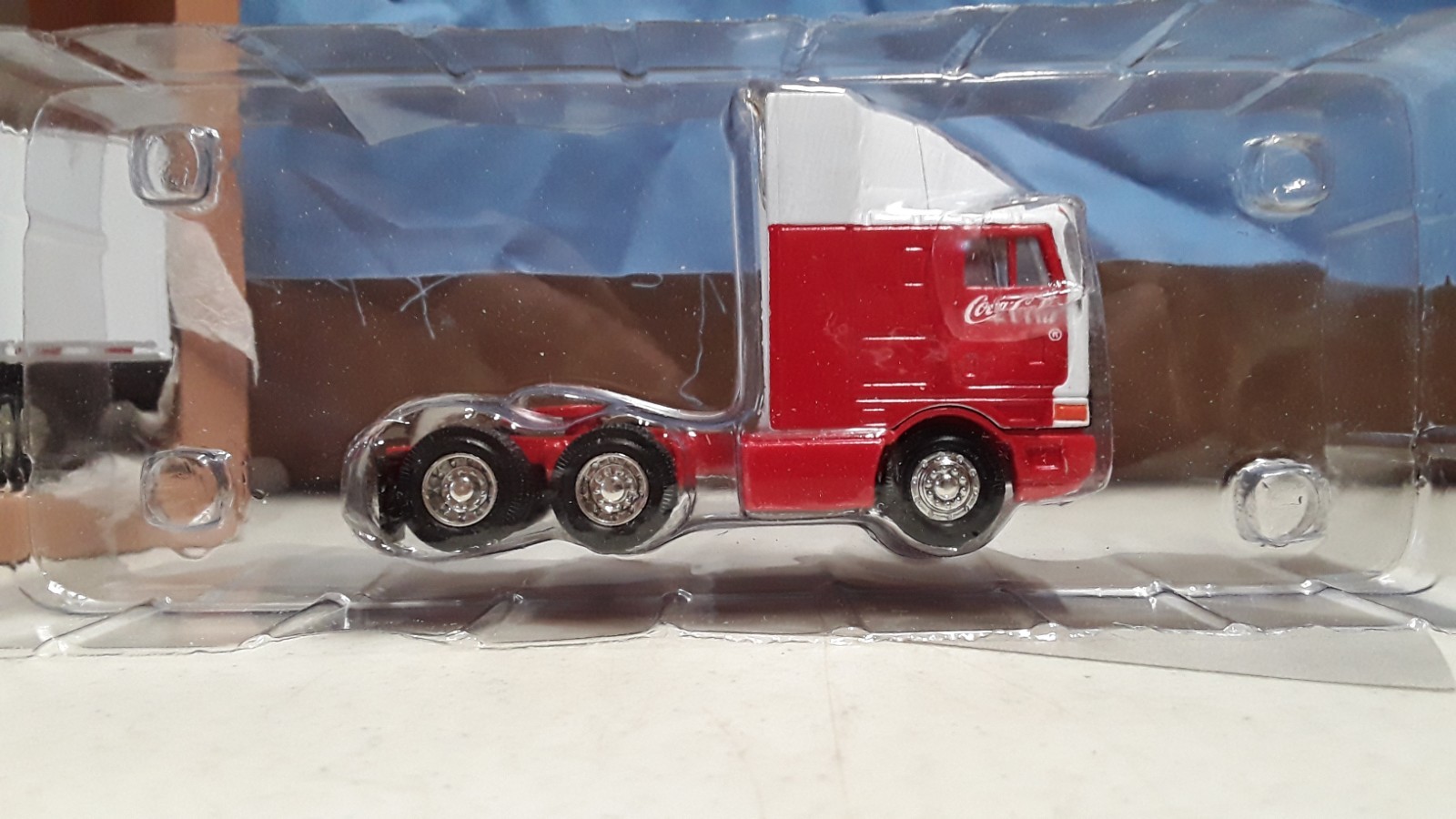 PEM 1/64 Scale COCA-COLA International Cabover Tractor/Trailer NOS (CC-321