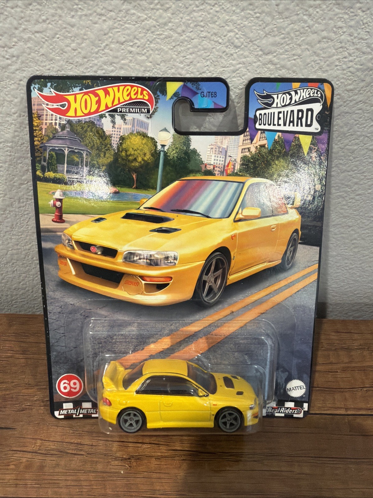 HOT WHEELS – BOULEVARD – 1998 SUBARU IMPREZA WRX STi 22B (YELLOW) REAL RIDERS