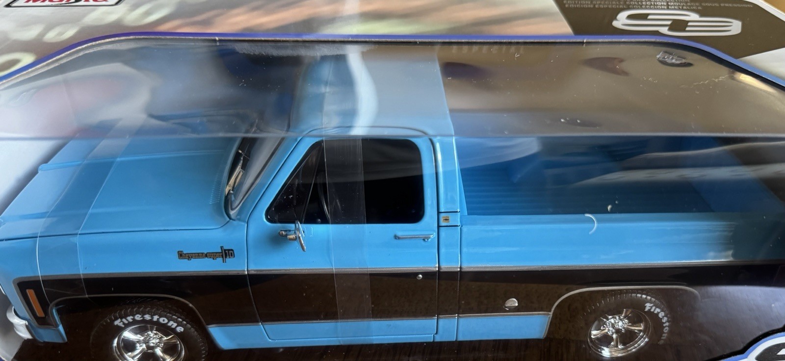 Maisto 1974 Chevrolet C10 Cheyenne Super SquareBody Blue Black Chevy 1:18 Costco
