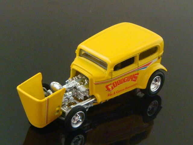 Good Guys Rod & Custom 1932 Ford Vicky Flathead V8 Dragster 1/64 Scale Ltd Edt U