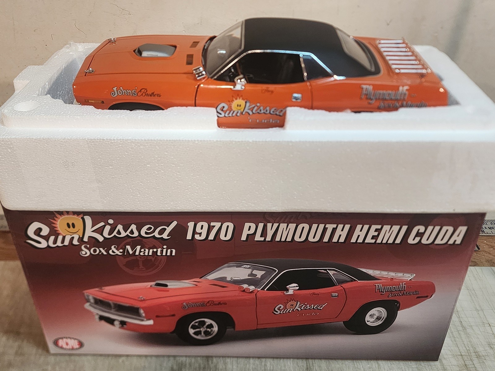 ACME 1970 PLYMOUTH HEMI CUDA – SUN KISSED – SOX & MARTIN A1806139 -BEST PRICING