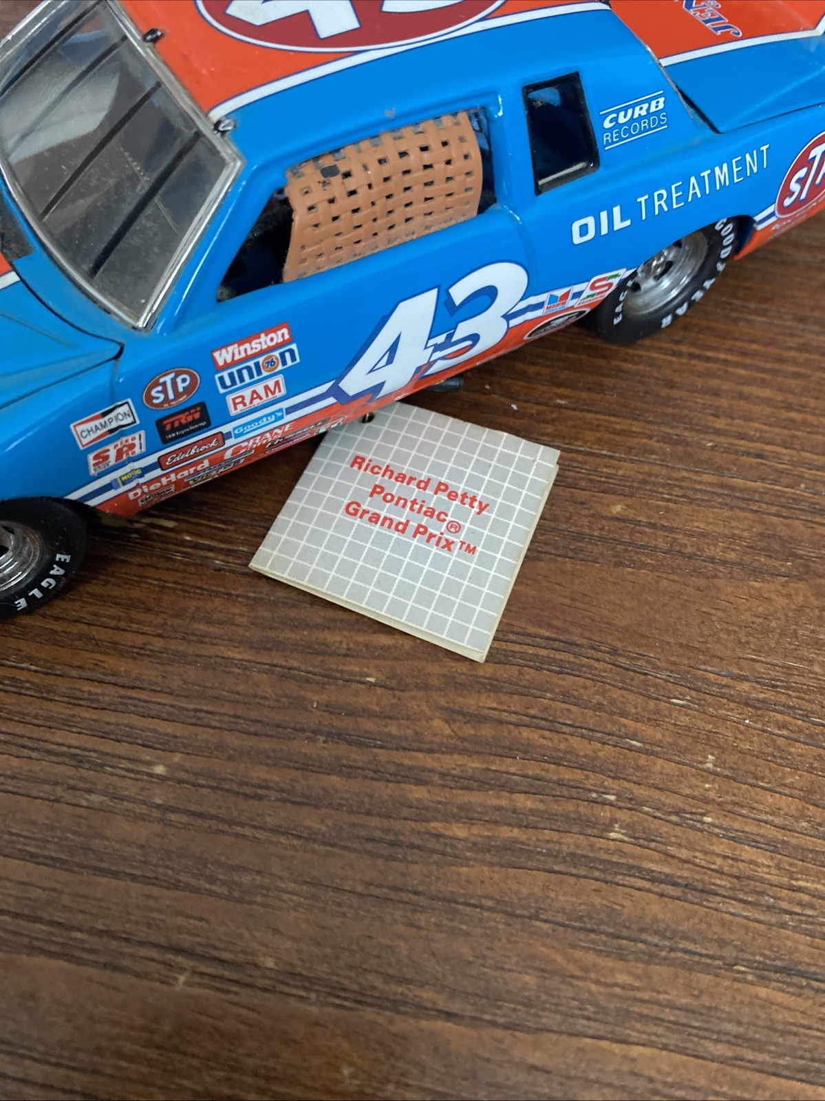 Franklin Mint 1984 Richard Petty 200th Win Signature Series Grand Prix 1:24