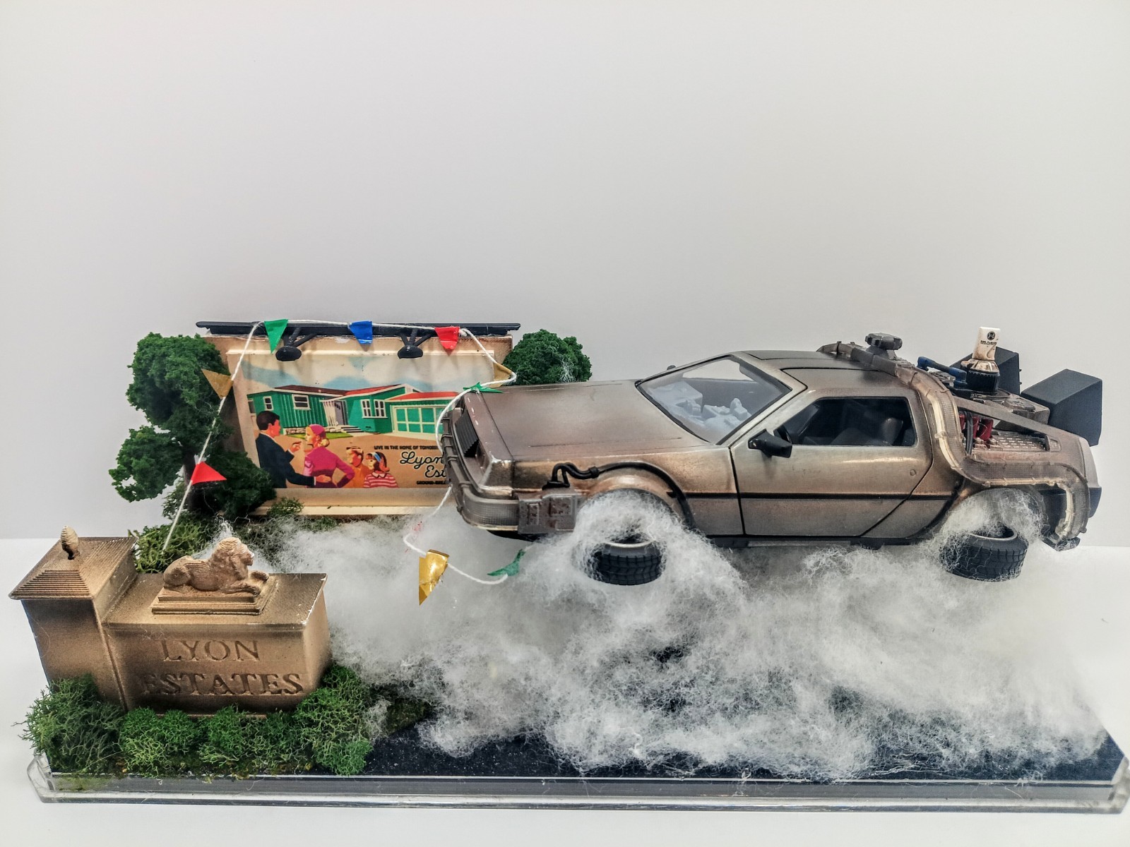 Back To The Future Diecast DeLorean 1:24 Scale Custom Diorama Display