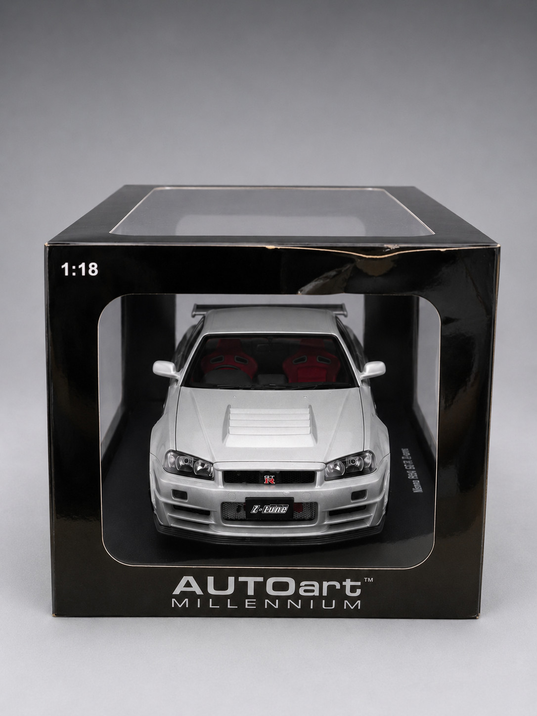 AUTOart 1/18 Nissan Skyline GT-R R34 Nismo Z-Tune Silver 77352 Original version