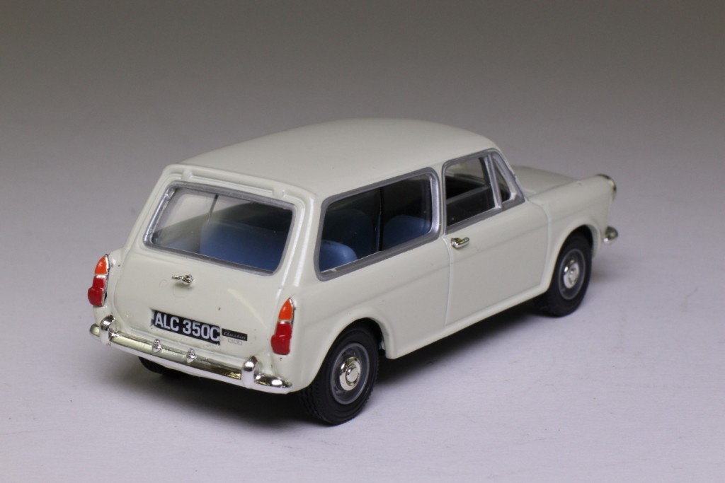 AUSTIN 1300 ESTATE SNOWBERRY WHITE VANGUARDS 1:43 UK UNITED KINGDOM ENGLAND RHD