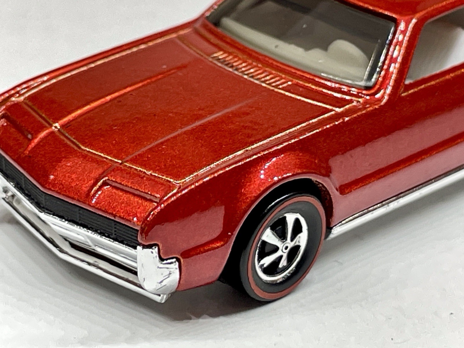 🔥 Hot Wheels CUSTOM MADE REDLINE ‘66 Toronado Diecast Car 1:64 Car