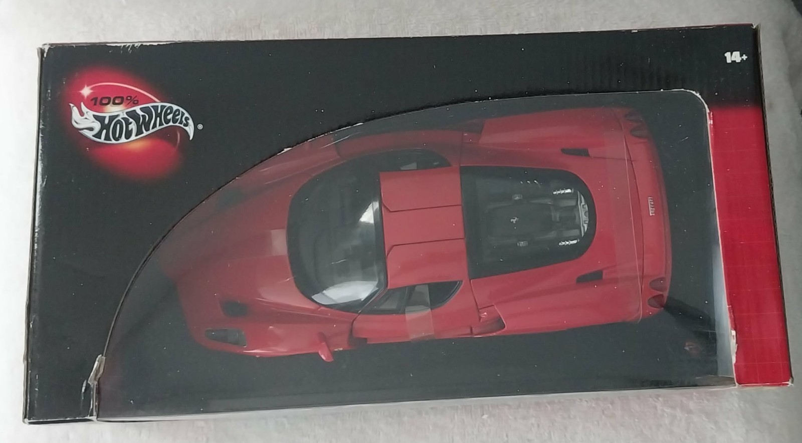 Hot Wheels 1:18 Enzo Ferrari 2002 Diecast Red Series NIP