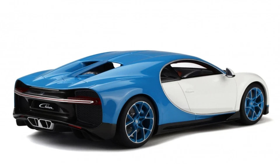 GT SPIRIT BY KYOSHO BUGATTI CHIRON BLUE &WHITE 1:12 NEW IN BOX.