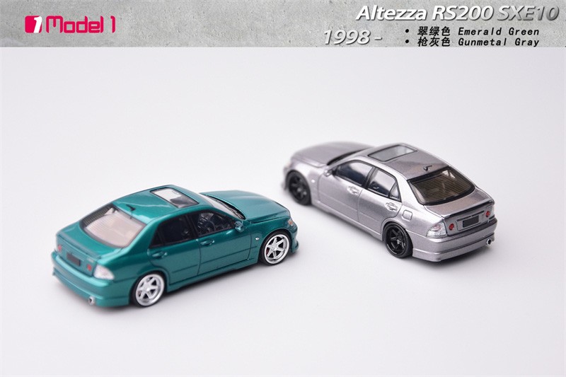 Model One 1:64 Altezza RS200 SXE10 Diecast Model Car