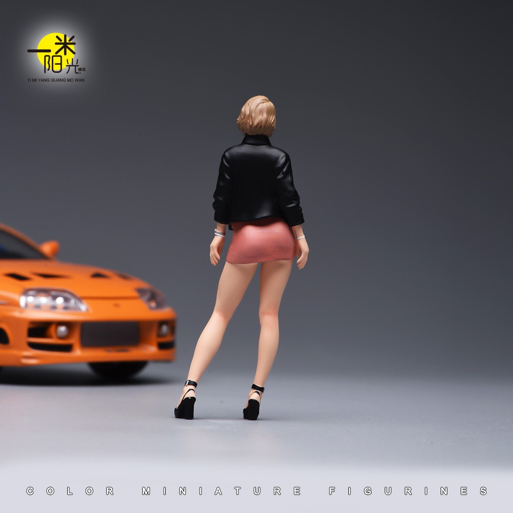 1/18 Sexy Mini skirt Dress Female Girl Scene Miniature Figure Doll Model Gift