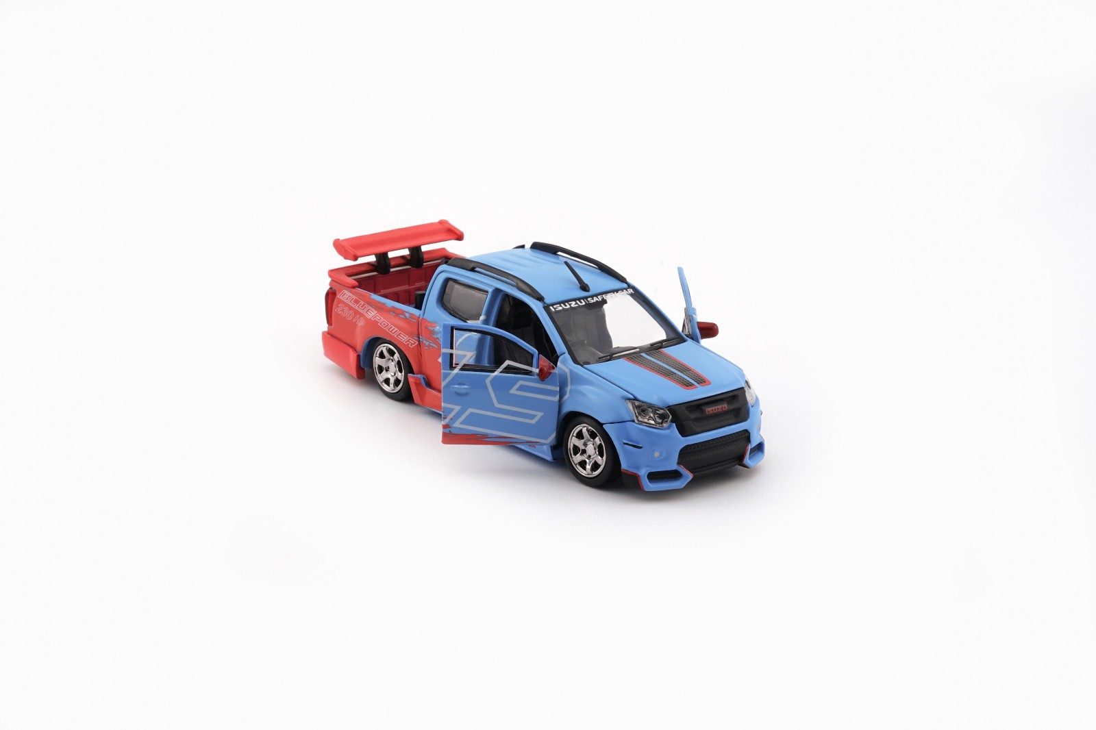 BM Creations 2018 Isuzu D-Max Low Rider – Safety Car 1:64 Diecast Car 64B0464
