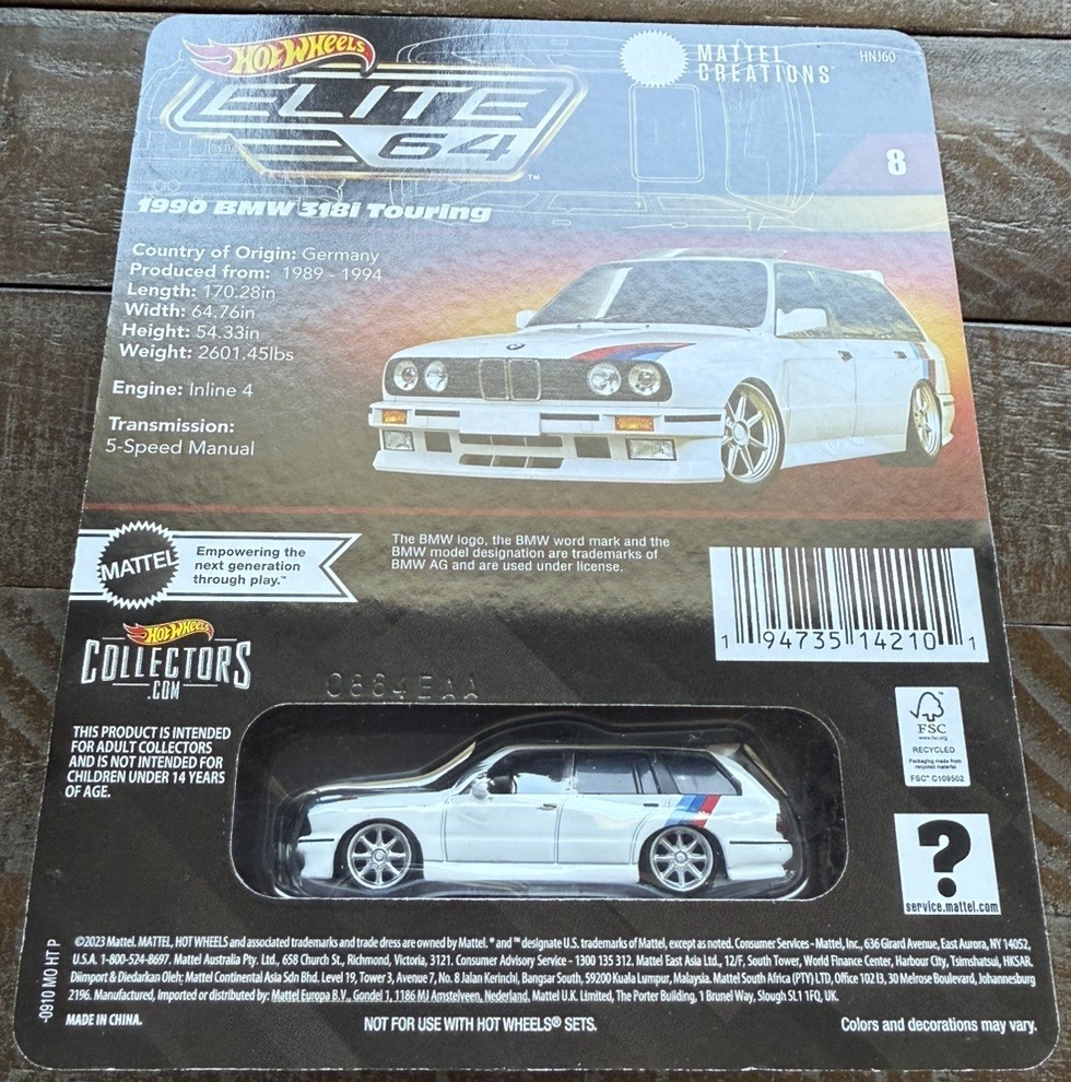 Hot Wheels Elite 64 #8 1990 BMW 318i Touring White 1:64 Diecast Real Rider HNJ60