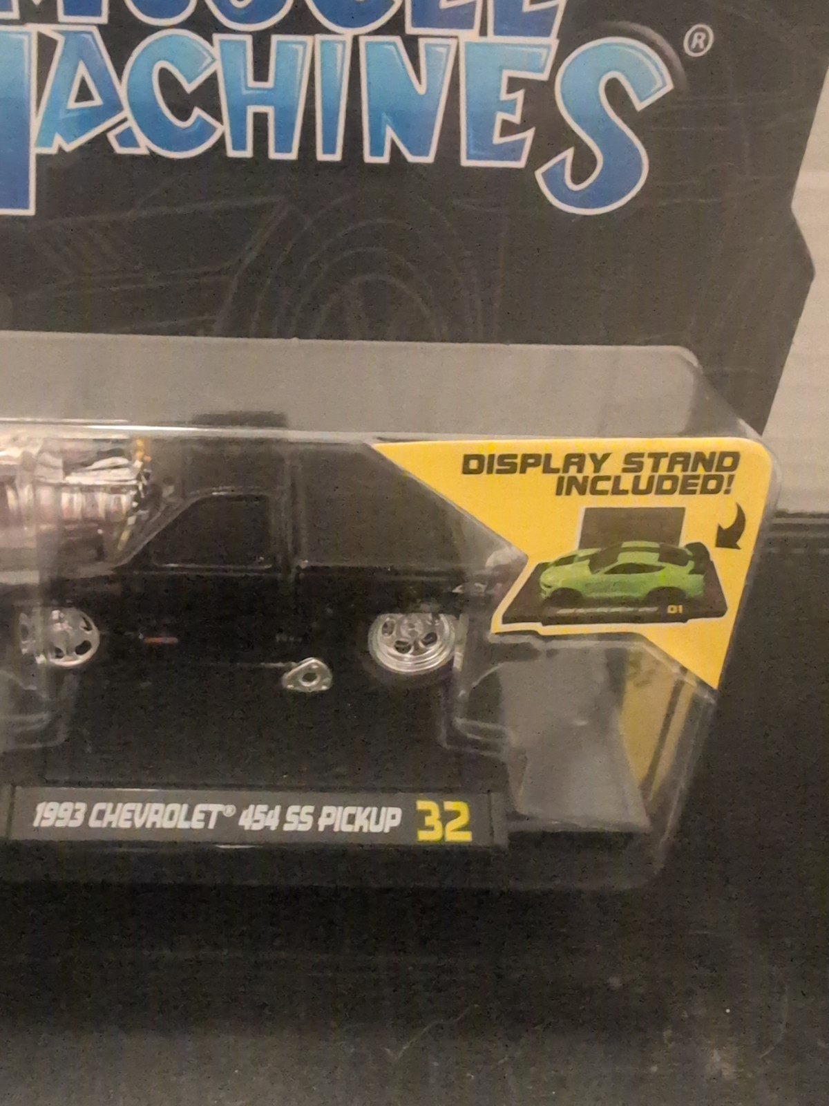 Muscle Machines 1:64 1993 Chevrolet 454 SS Pickup Truck Black 15572RD