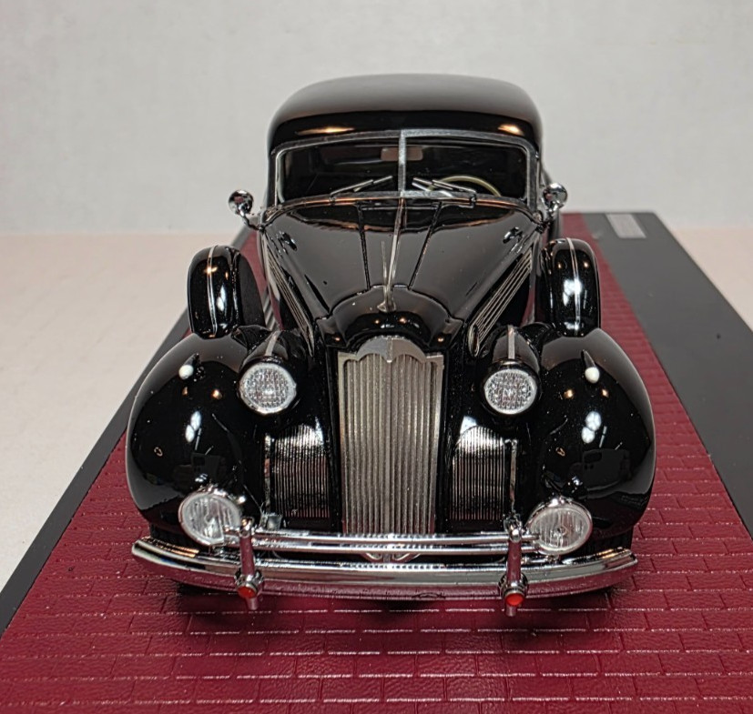 Matrix 1:43 1940 Packard Super 8 180 Sedan in Black with Darrin Bodywork LOOK!