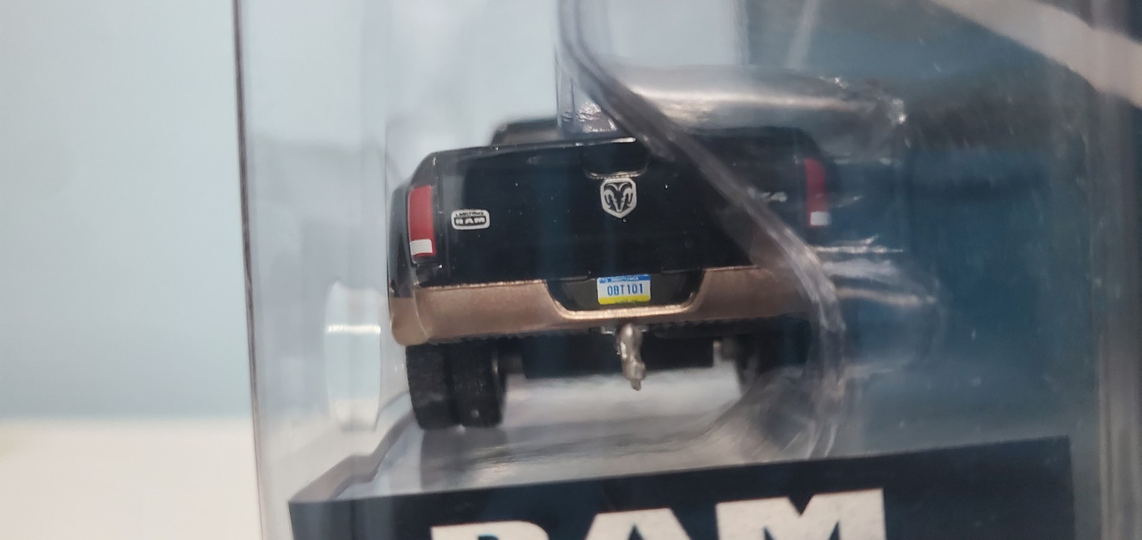 GreenLight 1:64 2018 Ram 3500 Laramie Longhorn Die-cast Black