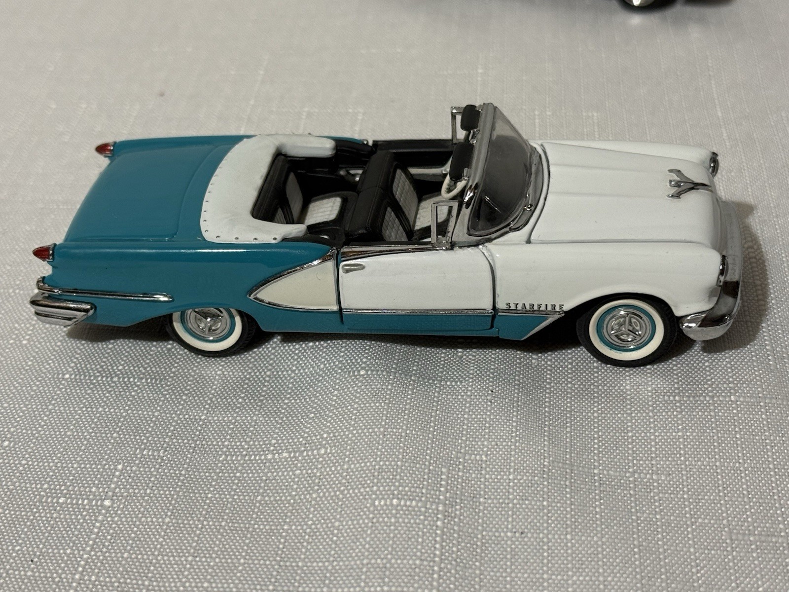 Lot of 8 Mixed 1/43 Convertible’s GTO Olds Cobra Impala Ford Cadillac Married