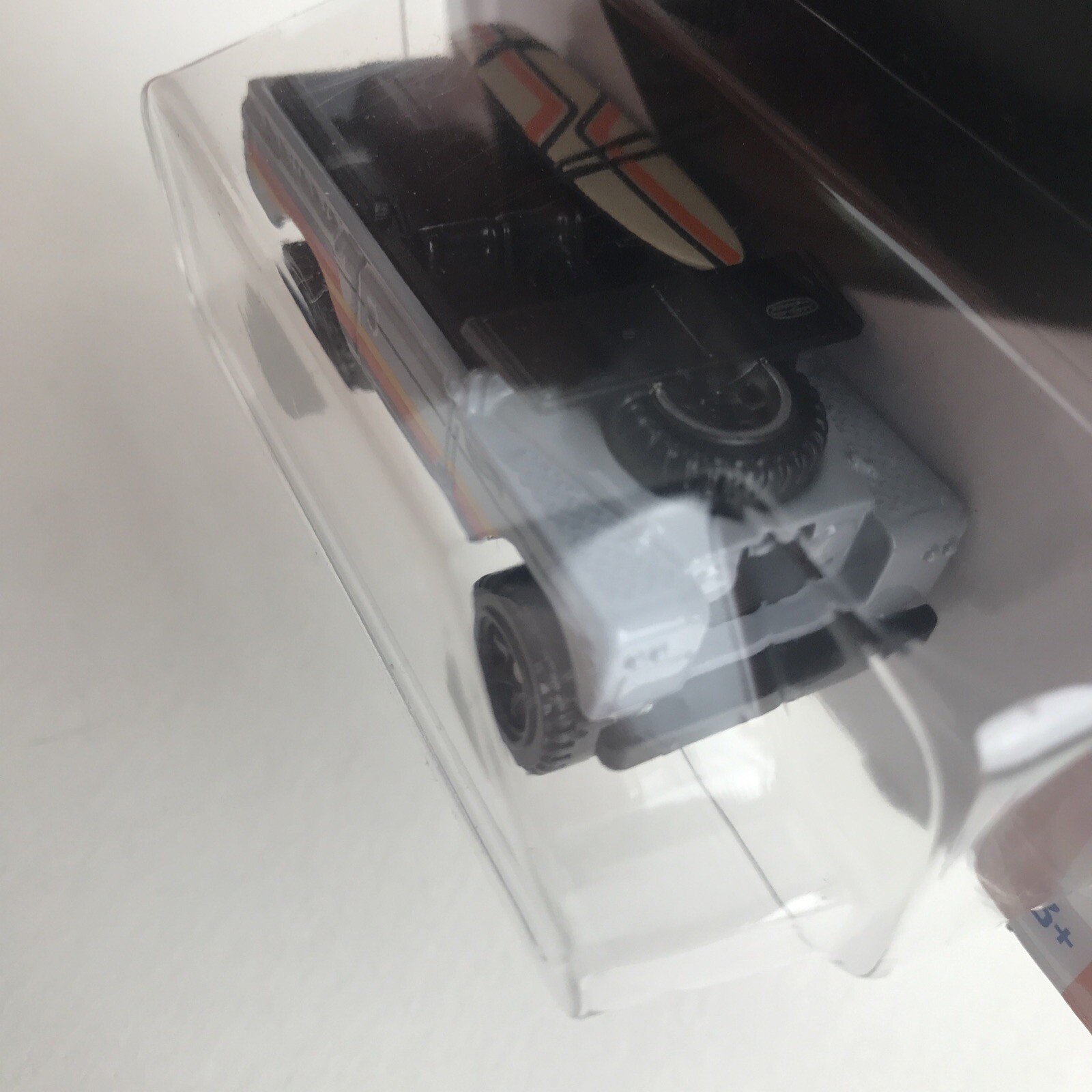 2024 Hot Wheels 92/250 Land Rover Series II Hw Hot Trucks 5/10 Gray