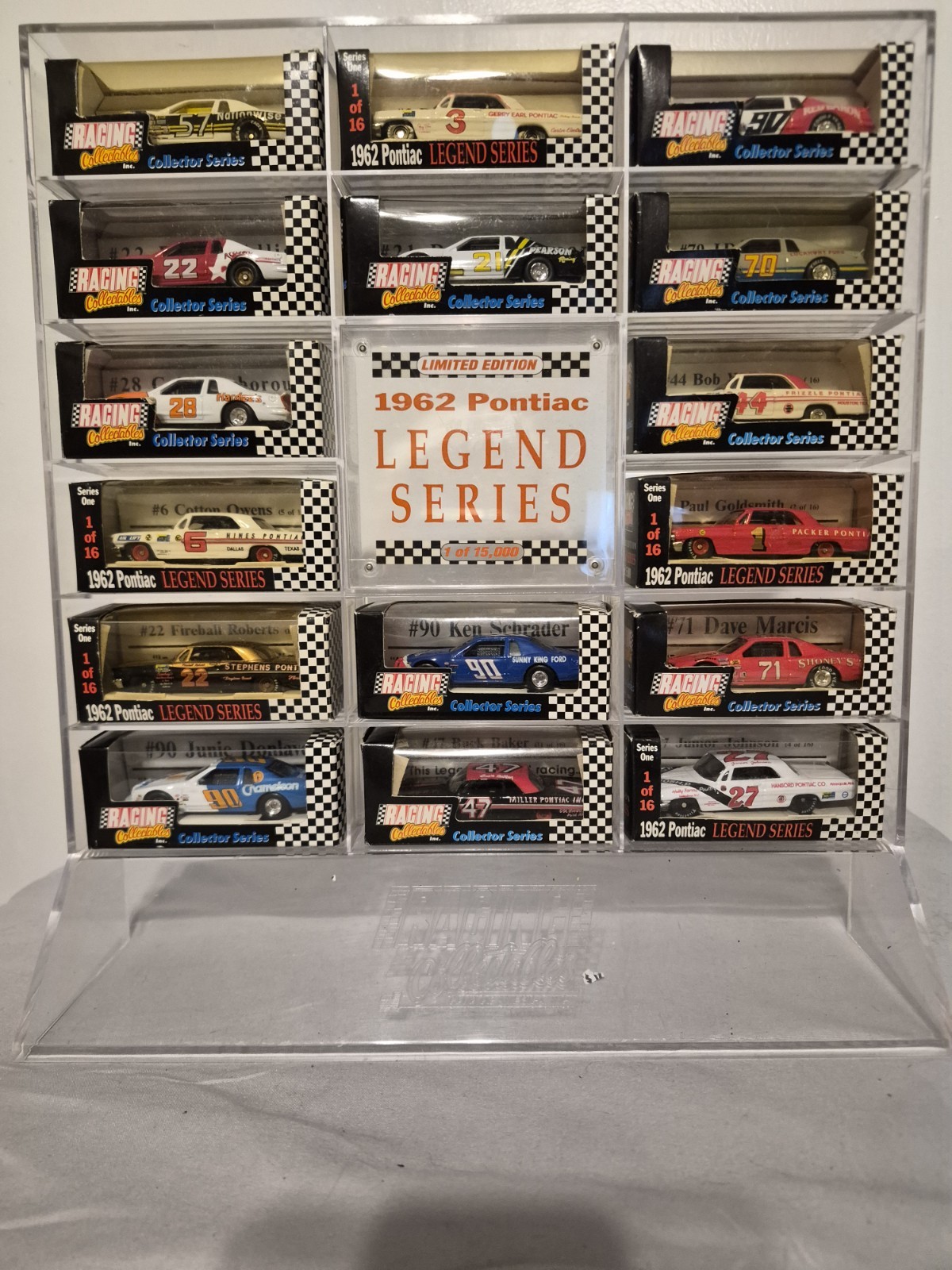 1962 Pontiac Legend Series 1 of 15 000 Die Cast 1:64