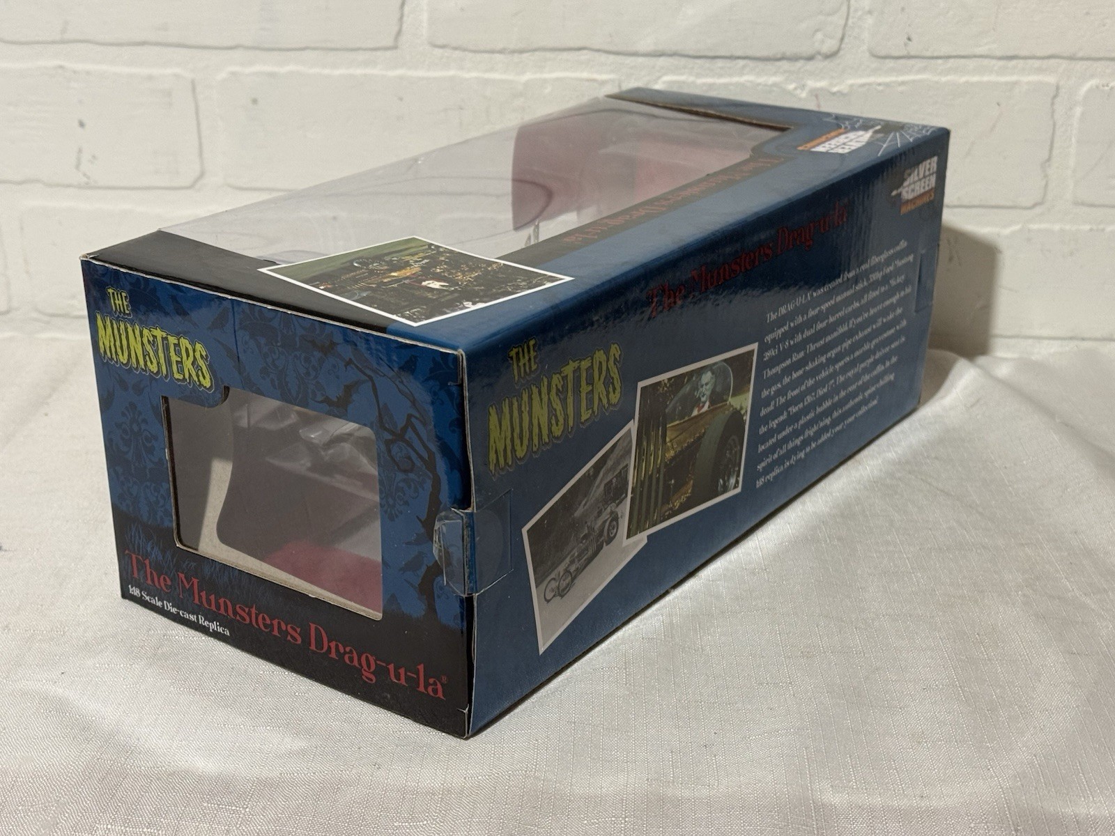 1/18 Auto World Dragula Munsters 1 of 300 SIGNED Butch Patrick Silver Screen
