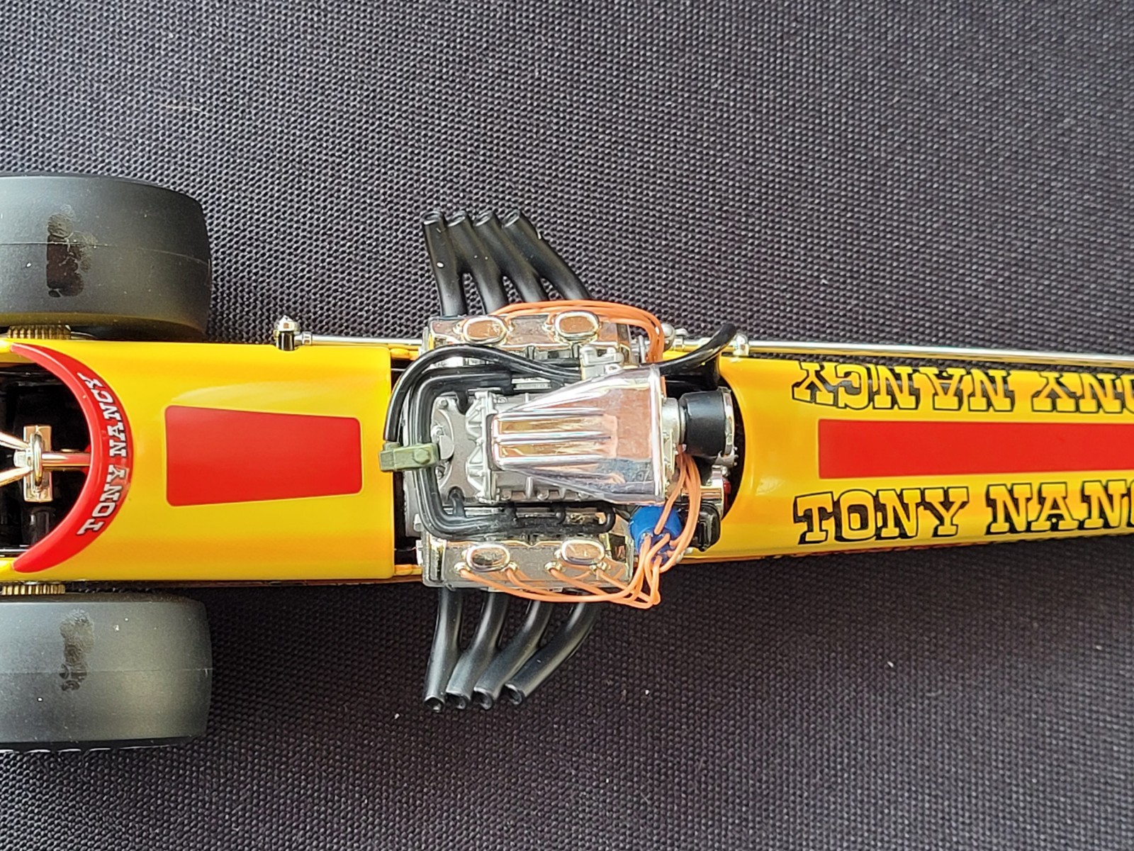 1320 The Fuelers Tony Nancy Signed Box 1:24 Diecast Dragster 4350/5000
