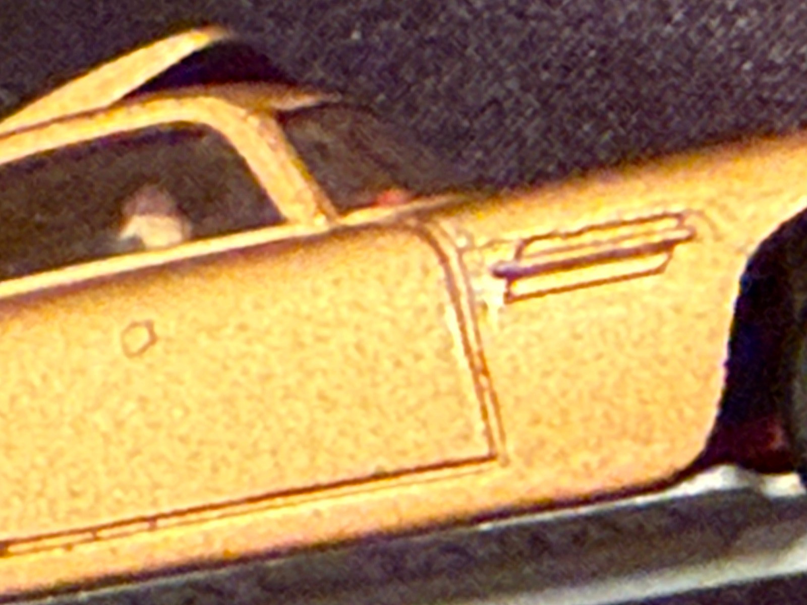 1965 Corgi James Bond Gold Aston Martin DB5 Model 261 w/ Working Functions Nice!