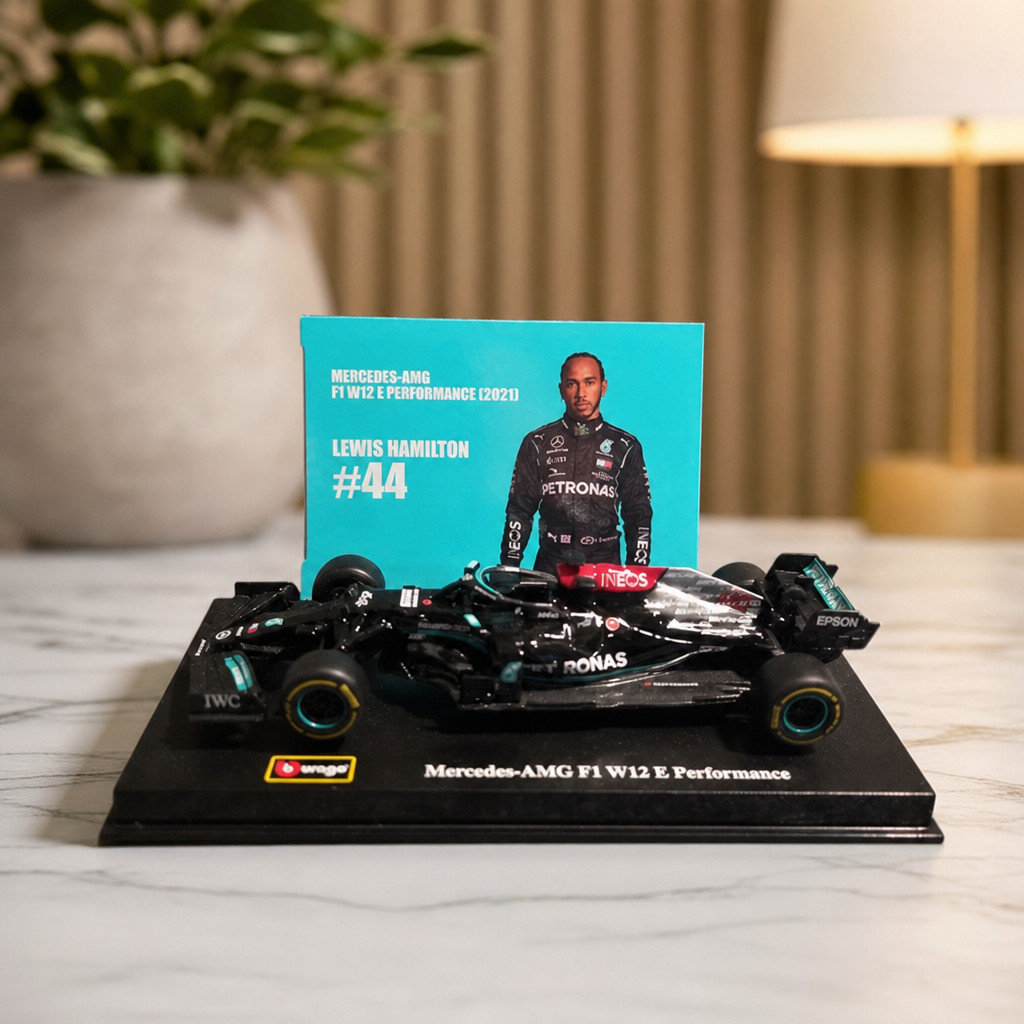 1:43 Lewis Hamilton Mercedes #44 W12 2021 8th Constructors F1 Die-Cast Car E Per