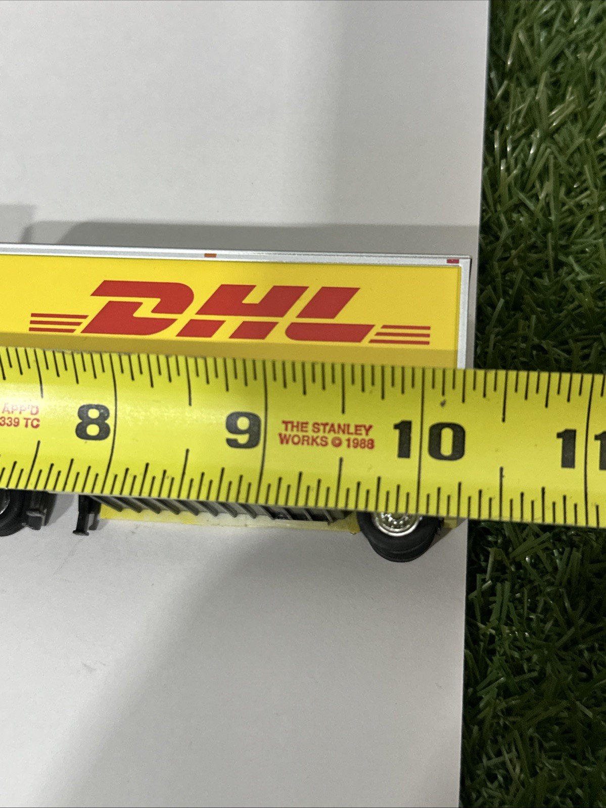 1/87 Scale Trucks N’ Stuff Freightliner Cascadia DHL With 28” DD Double SPT3120