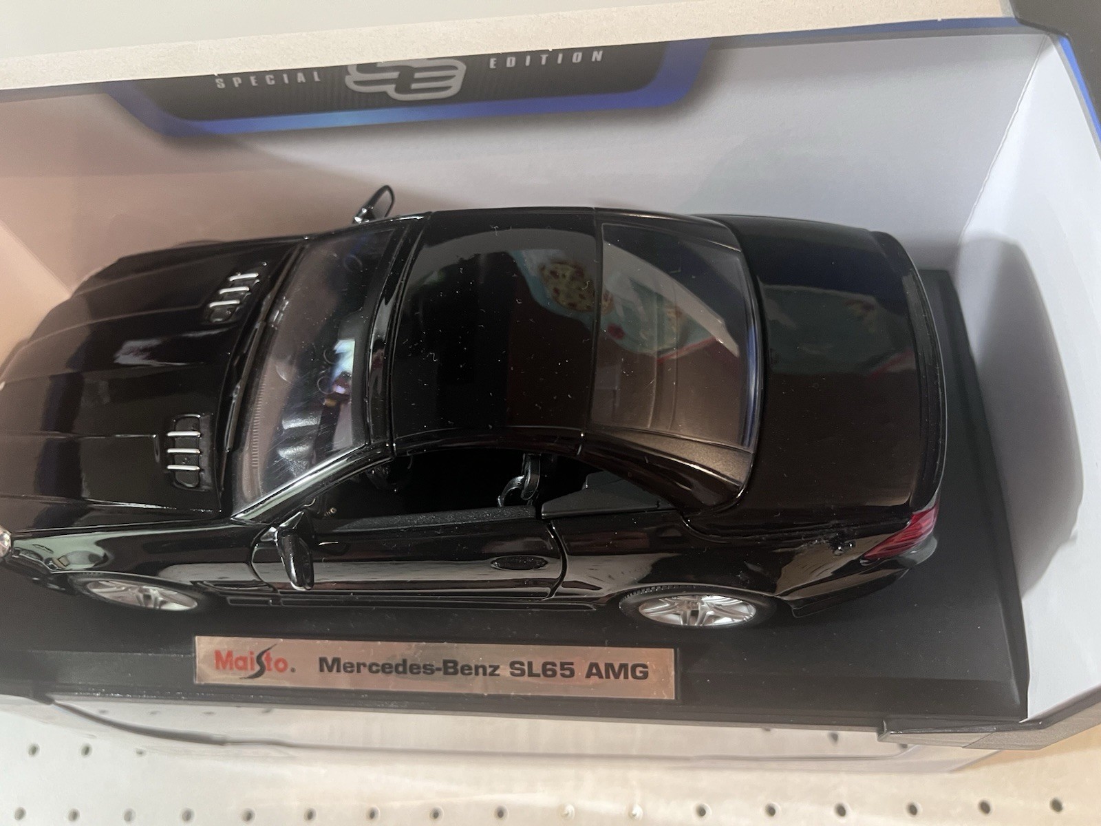 Maisto Special Edition 1:18 Mercedes-Benz SL65 AMG Diecast Car Black Open