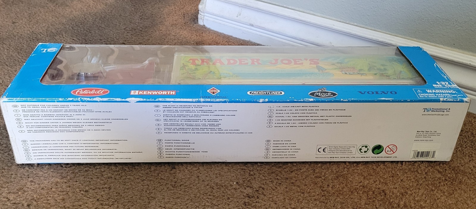 Rare Trader Joe’s 1:32 Volvo Diecast Big Rig Truck & Trailer Limited Edition