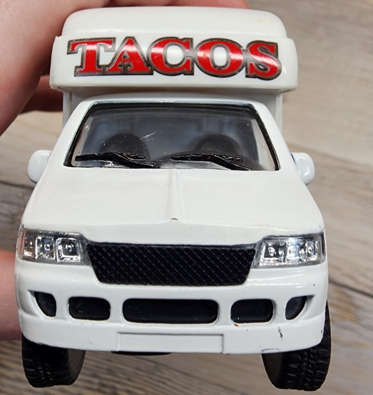 Kinsfun Die Cast Metal/Plastic Toy Taco Truck w/Pullback Action & Opening Doors