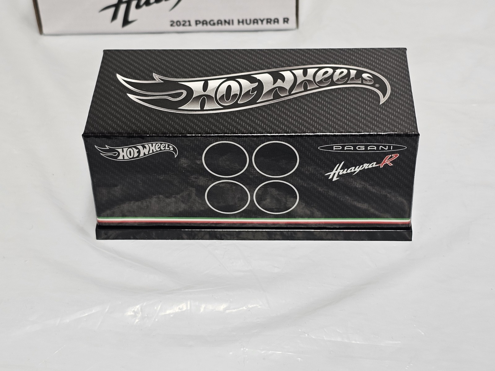 Hot Wheels Red Line Club Pagani Huayra R 1:64 Silver/Black Diecast 2021 w/ Case