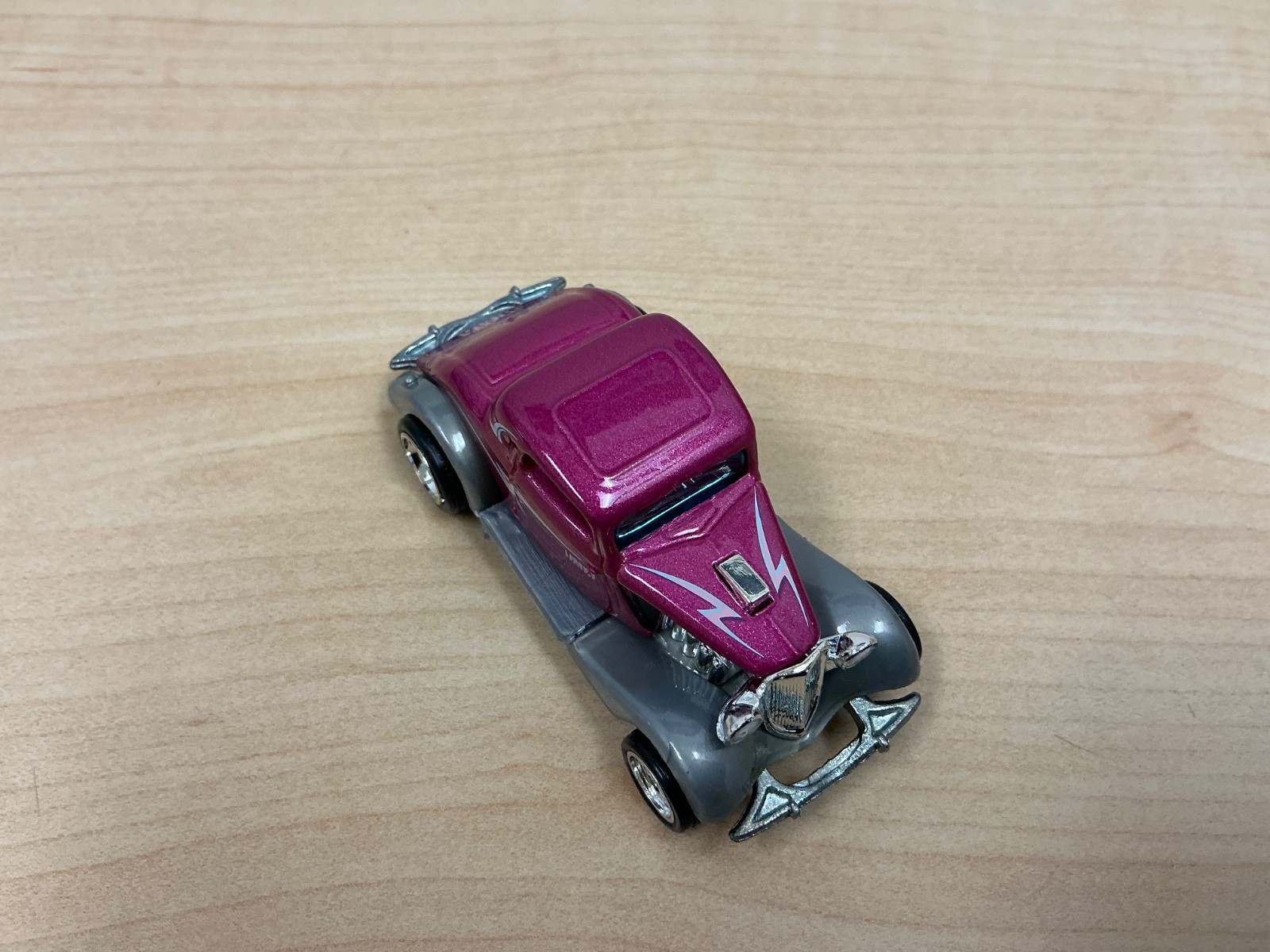2009 Hot Wheels Larry’s Garage 3 Window ’34 Chase Toys R Us Exclusive NM Loose