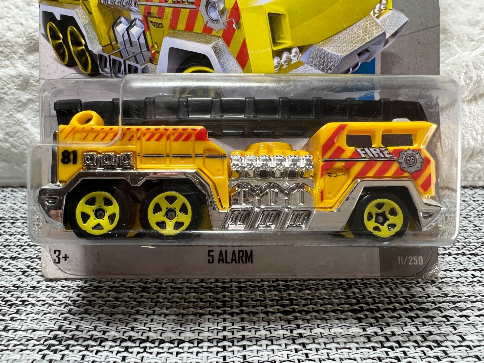 Hot Wheels HW City 5 Alarm 11/250 Yellow