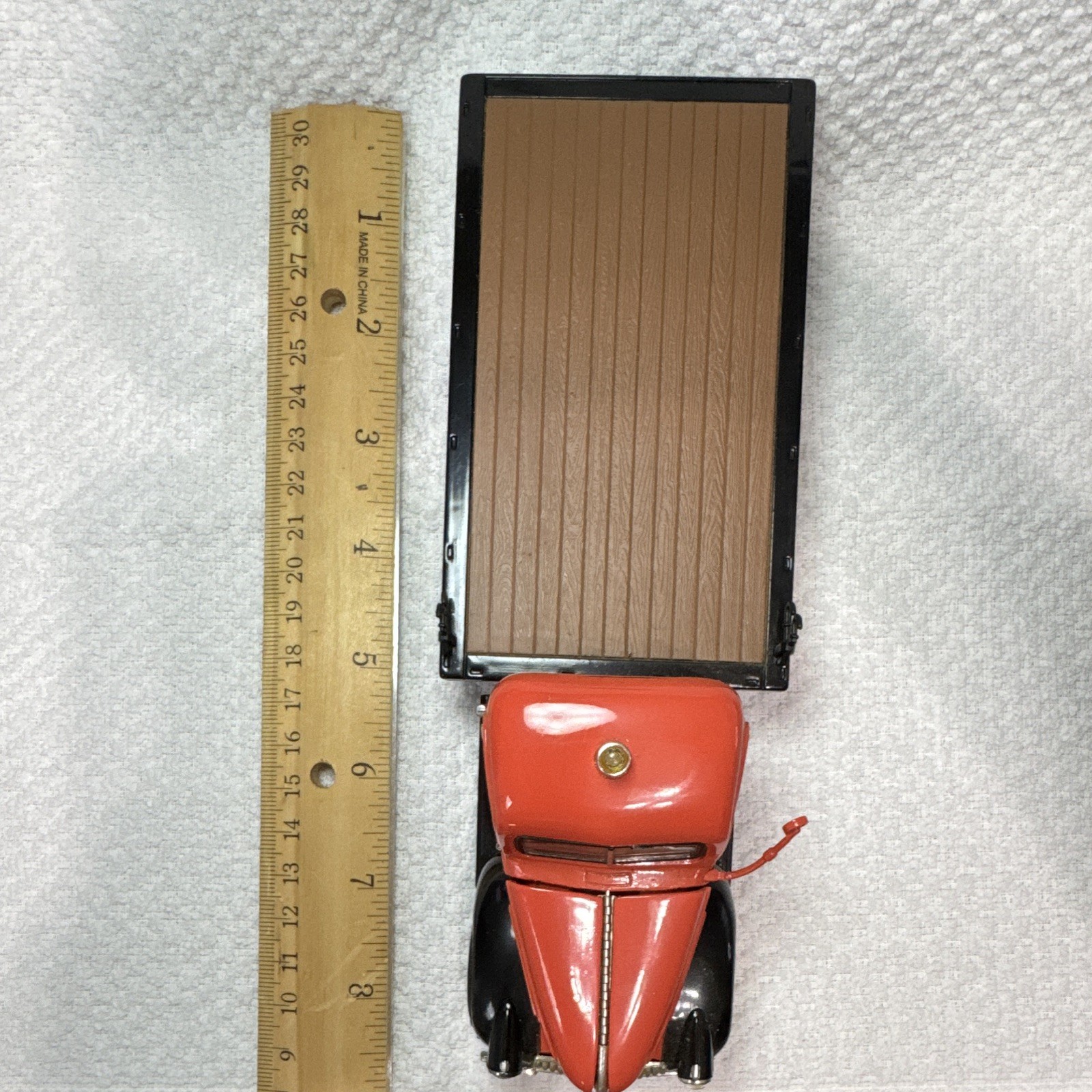 1941 Chevrolet AJAX Tow Truck Diecast Red/Black/Brown Opening Hood & Doors