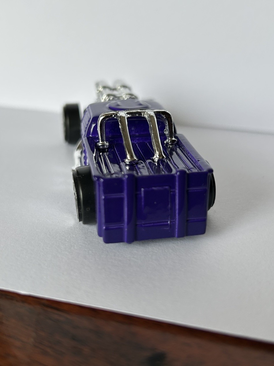 Maisto Purple Leadslinger Diecast Truck 1:64 Scale Transportation Memorabilia