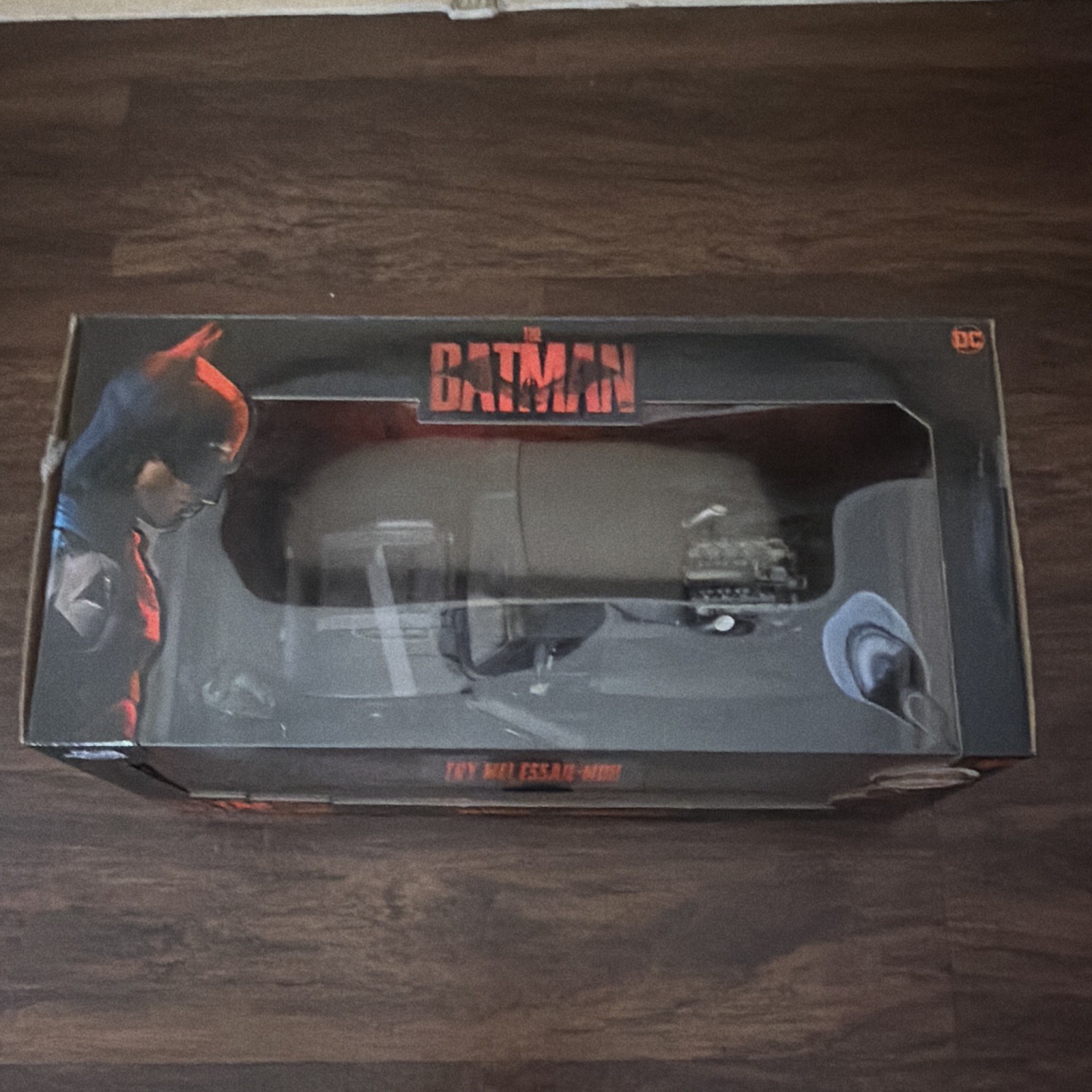 Jada Toys Hollywood Rides 2022 The Batman Batmobile Diecast with Lights