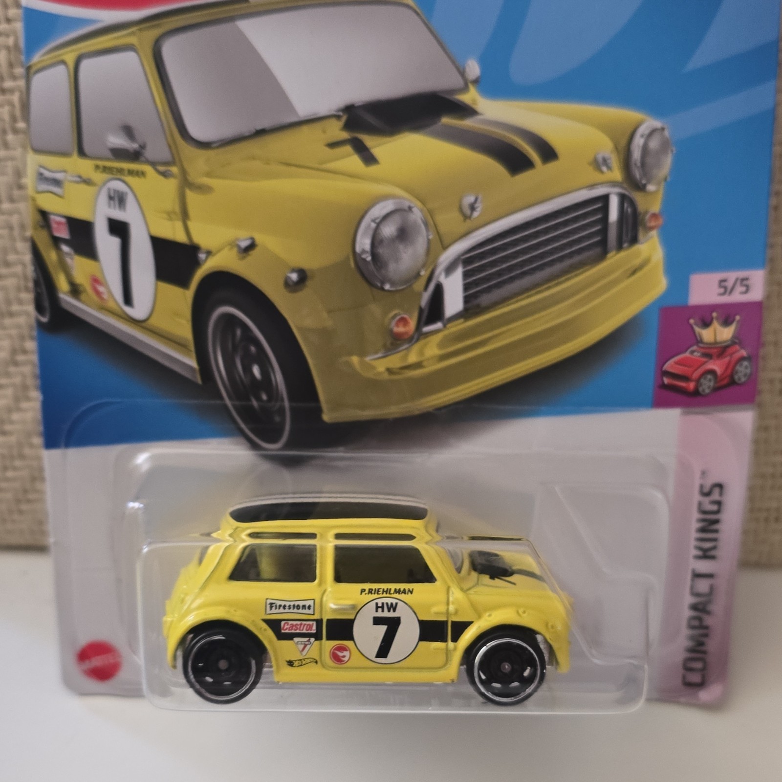 Hot Wheels Compact Kings Morris Mini 1:64 Diecast Yellow/Black 2021 Unopened