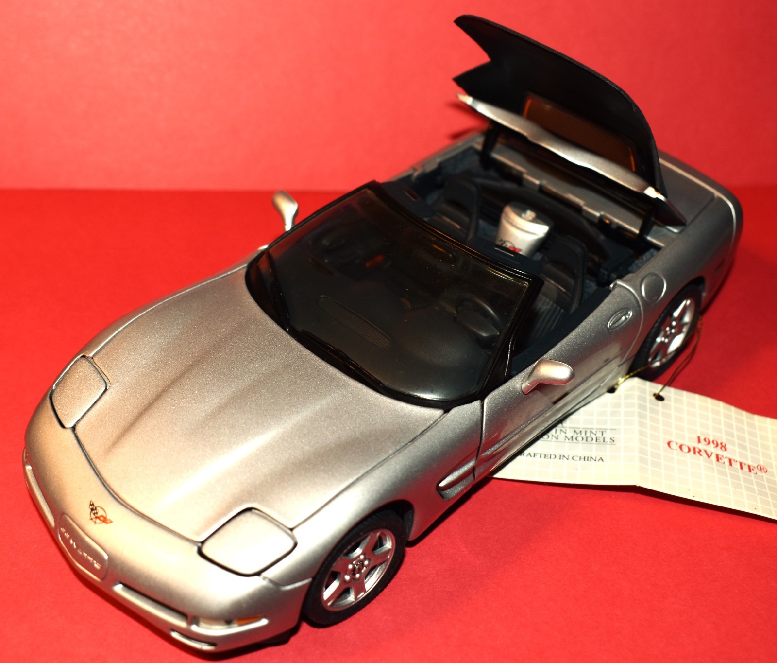 Franklin Mint 1/24 1998 Silver Convert. Black Removable Hard Top Corvette, Mint