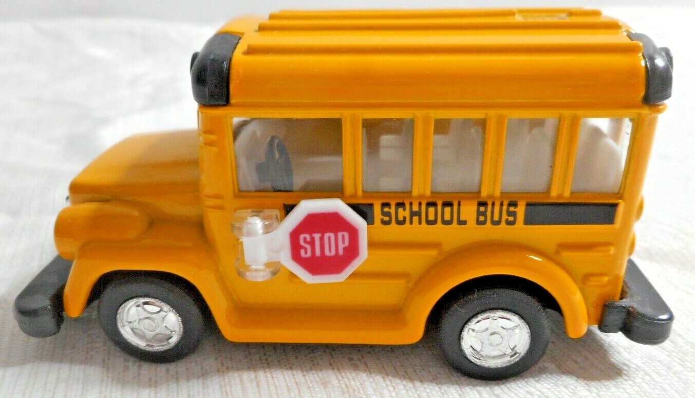 Kintoy Yellow Mini-Short School Bus Diecast Pull Back Action Stop Sign Moves